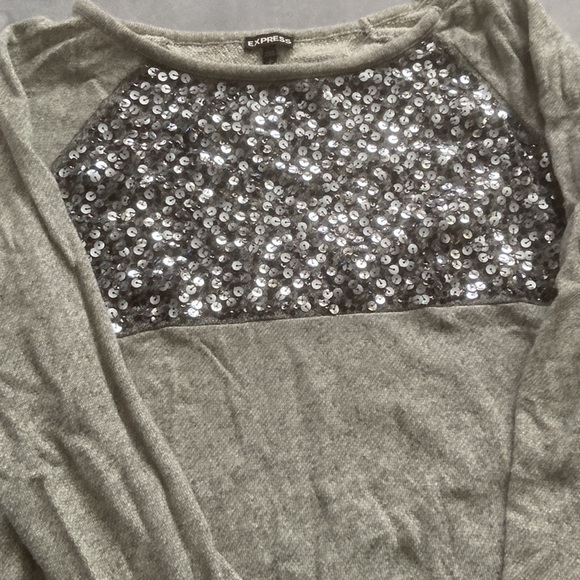 Express sweater - Picture 3 of 3